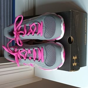 Under Armour Running Shoes - Sneakers